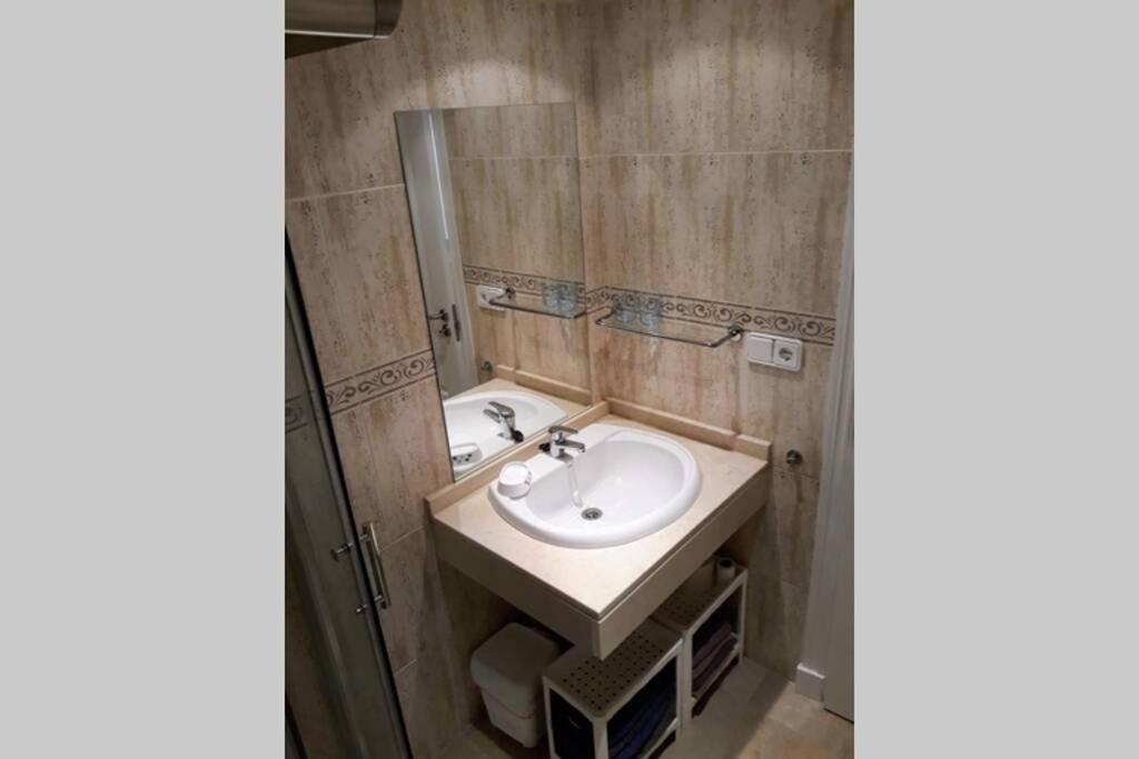 Beautiful Apartment In Duquesa Suites And Gardens Castillo de Sabinillas Exterior photo