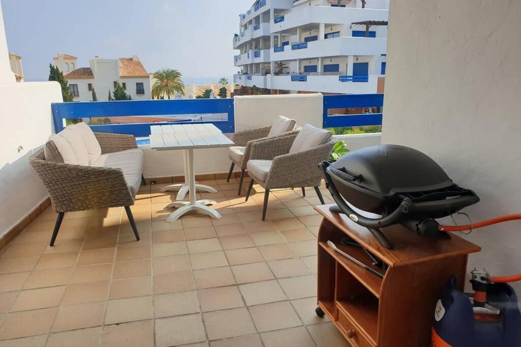 Beautiful Apartment In Duquesa Suites And Gardens Castillo de Sabinillas Exterior photo